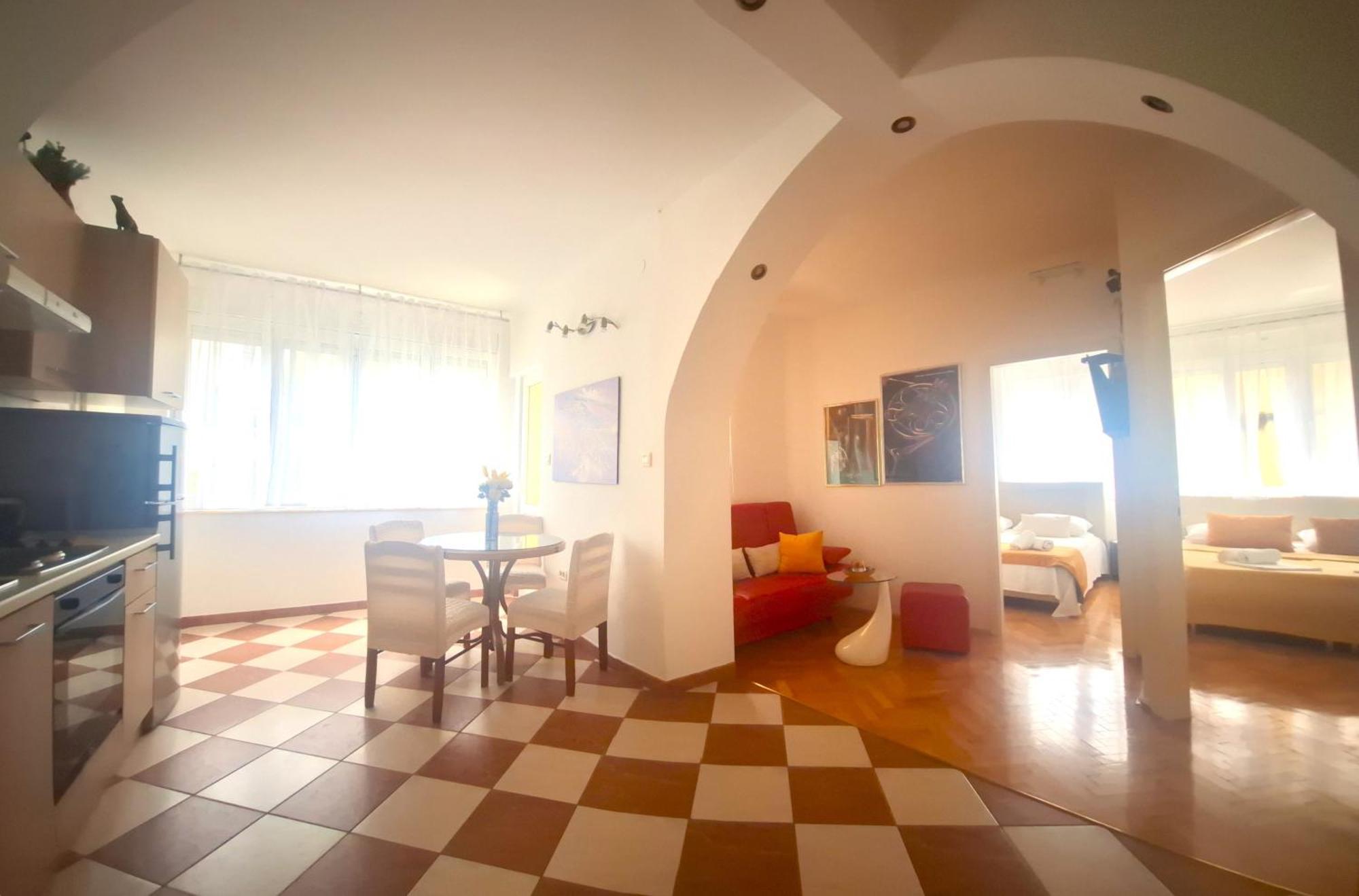 Sunny Center Apartment Split Luaran gambar